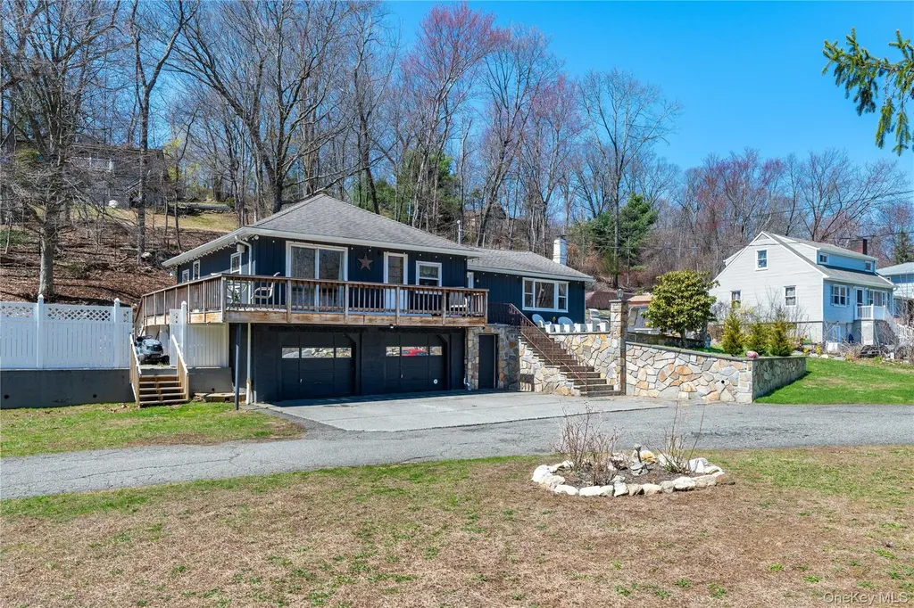 89 Baldwin Place Road Mahopac NY 10541