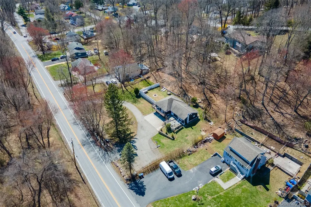 89 Baldwin Place Road Mahopac NY 10541