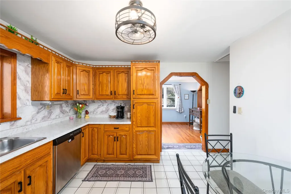 89 Baldwin Place Road Mahopac NY 10541