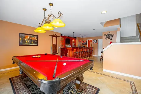114 Hudson Pointe Drive Poughkeepsie NY 12601