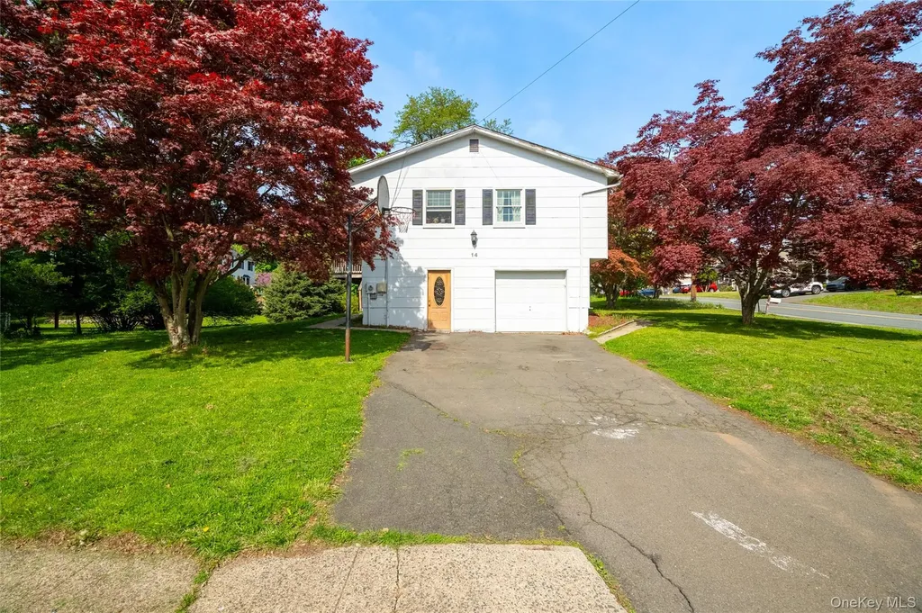 14 Gurran Drive Stony Point NY 10980