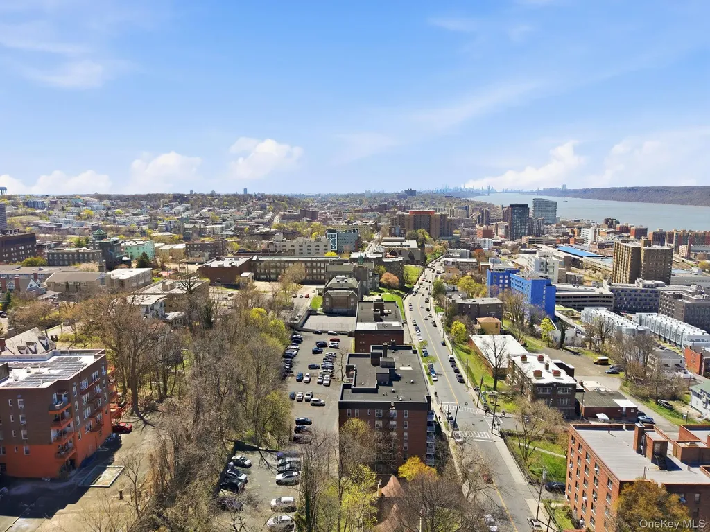 250 N Broadway Yonkers NY 10701