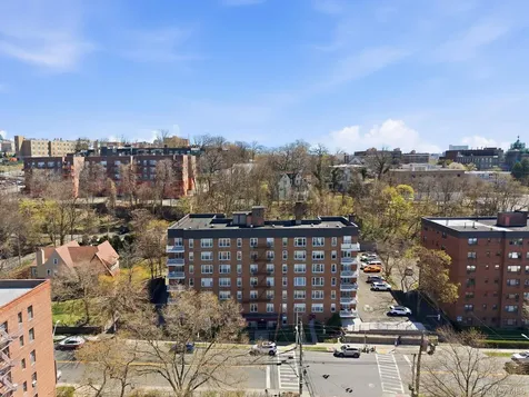 250 N Broadway Yonkers NY 10701
