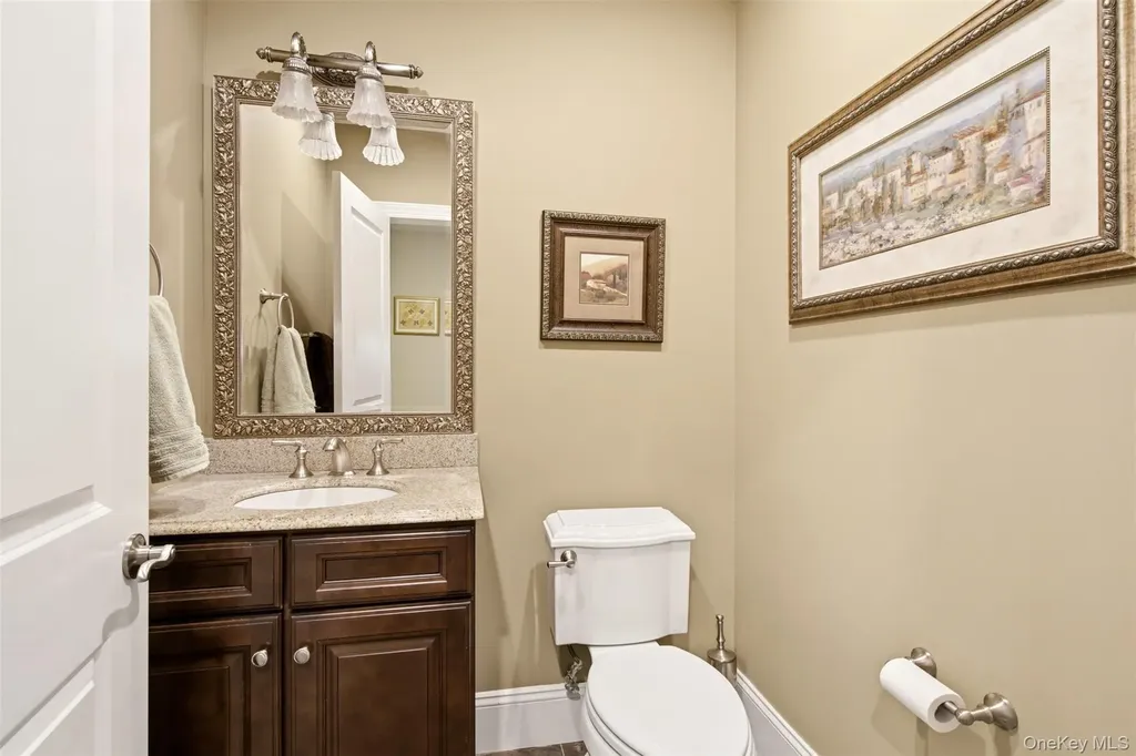 17 Forrest Drive Lloyd Neck NY 11743
