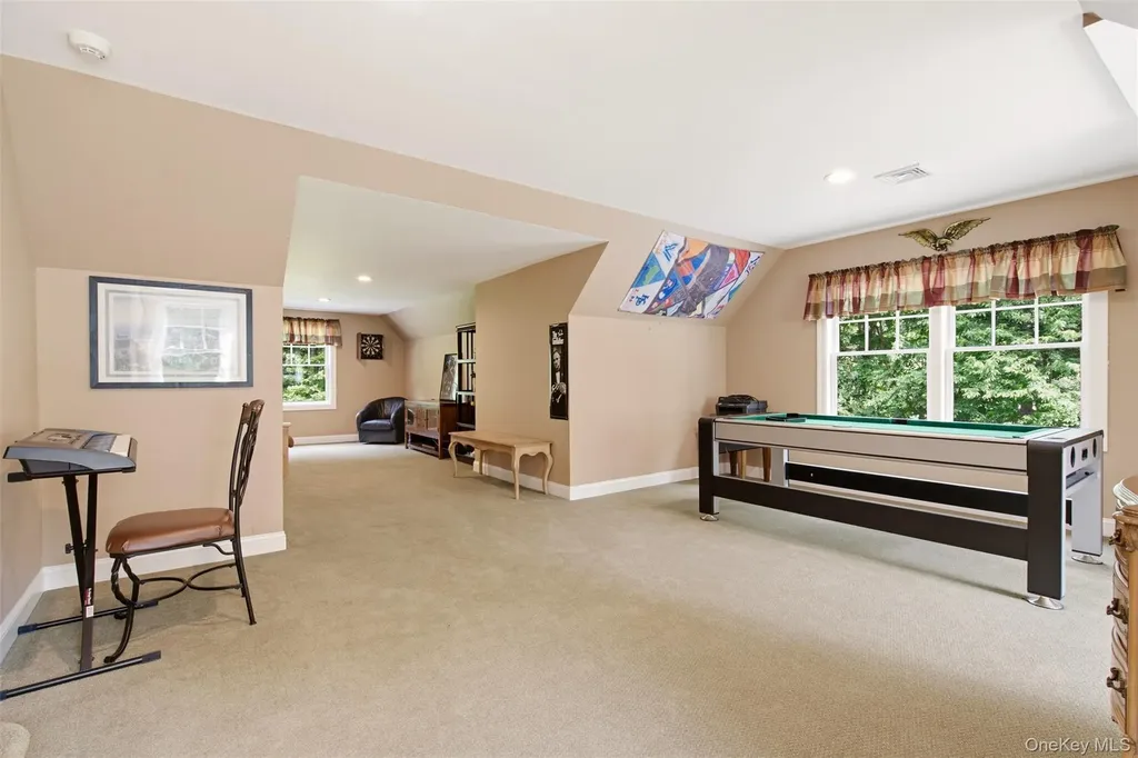 17 Forrest Drive Lloyd Neck NY 11743