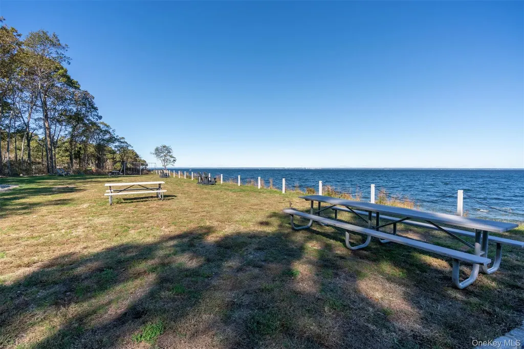 17 Forrest Drive Lloyd Neck NY 11743