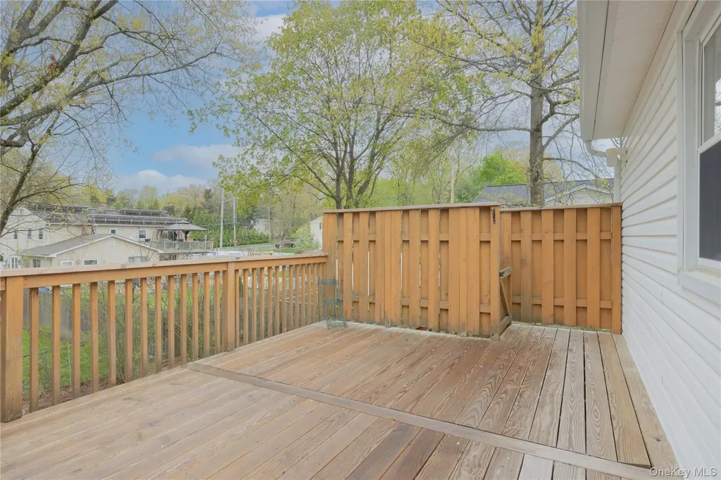 54 Meyer Oval Pearl River NY 10965