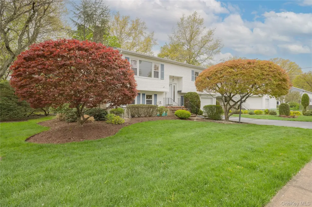 54 Meyer Oval Pearl River NY 10965