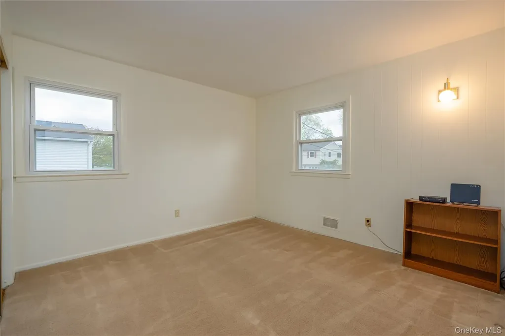 54 Meyer Oval Pearl River NY 10965