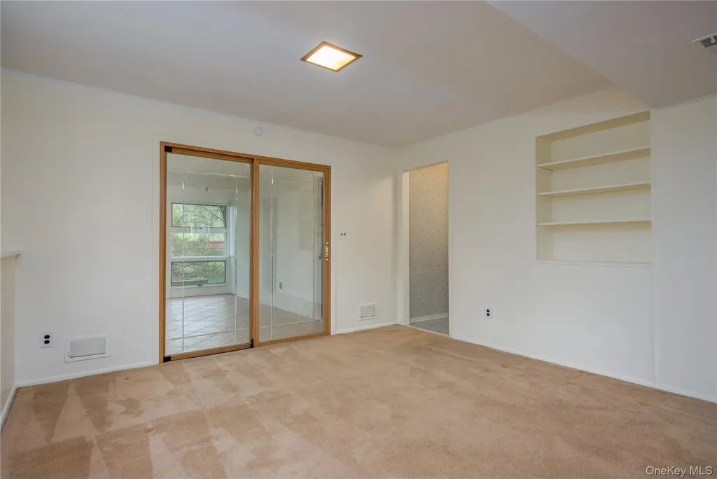 54 Meyer Oval Pearl River NY 10965