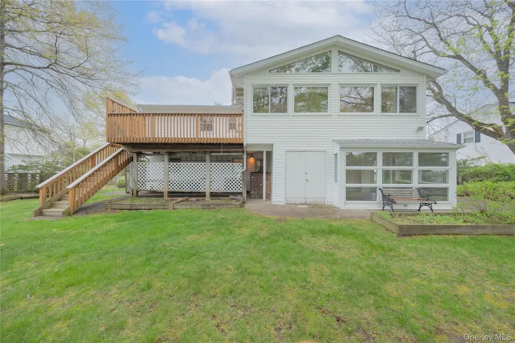 54 Meyer Oval Pearl River NY 10965