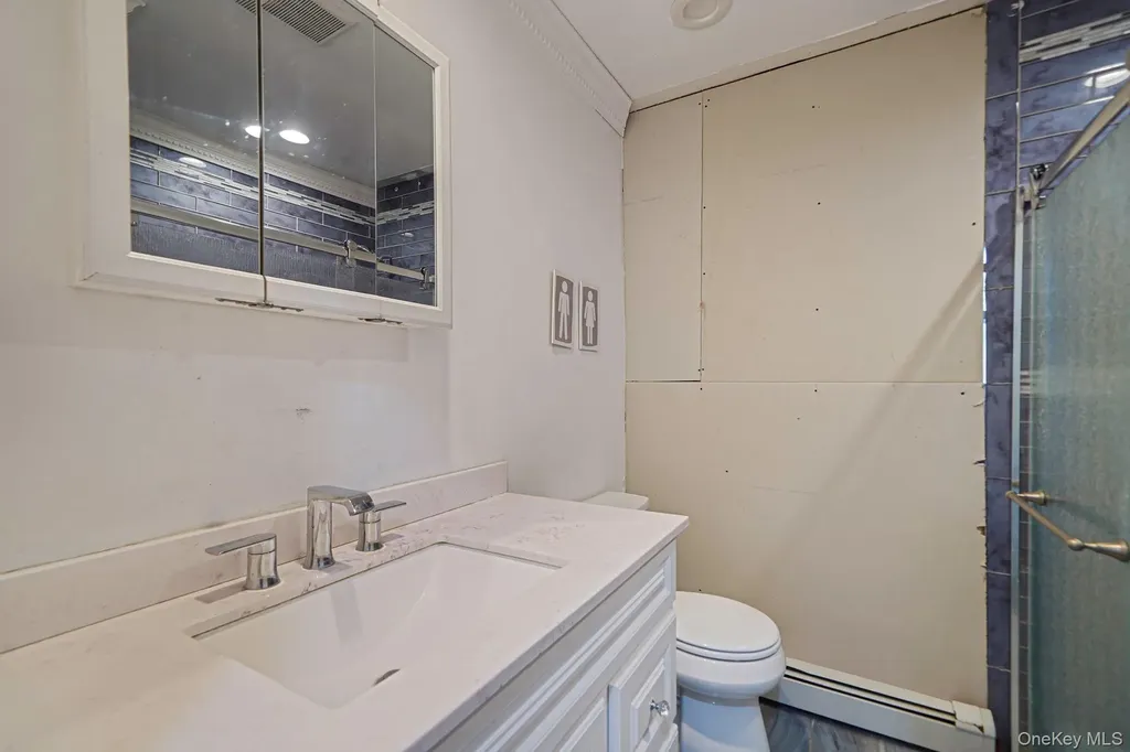 47 Mayfield Drive Mastic Beach NY 11951