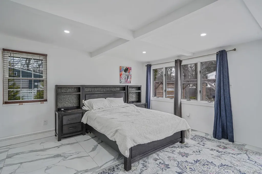 47 Mayfield Drive Mastic Beach NY 11951