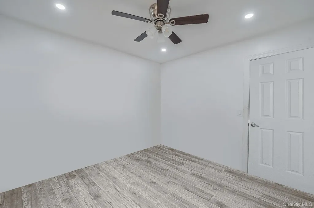47 Mayfield Drive Mastic Beach NY 11951