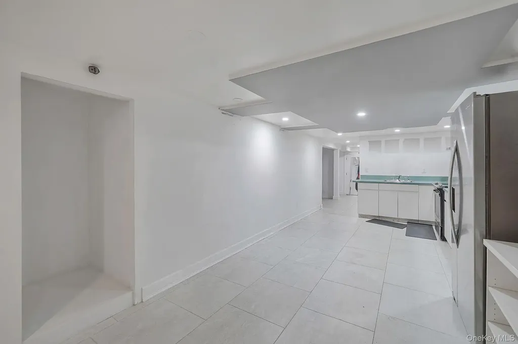 47 Mayfield Drive Mastic Beach NY 11951