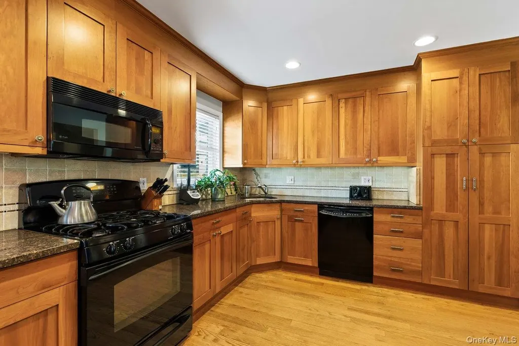 314 Hunter Street Mamaroneck NY 10543
