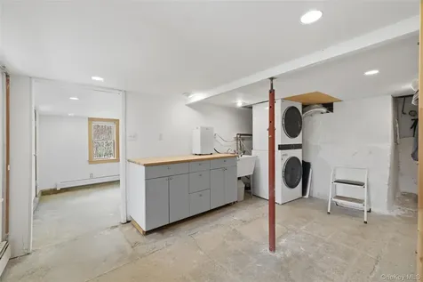 461 White Schoolhouse Rhinebeck NY 12572