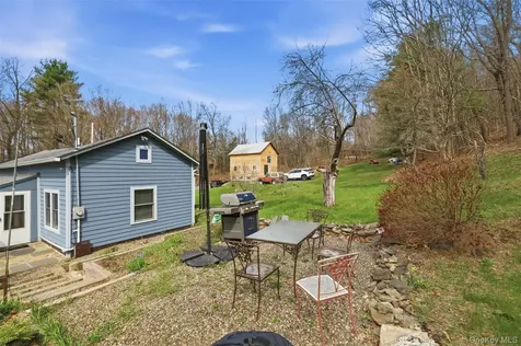 461 White Schoolhouse Rhinebeck NY 12572