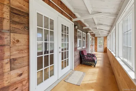 461 White Schoolhouse Rhinebeck NY 12572