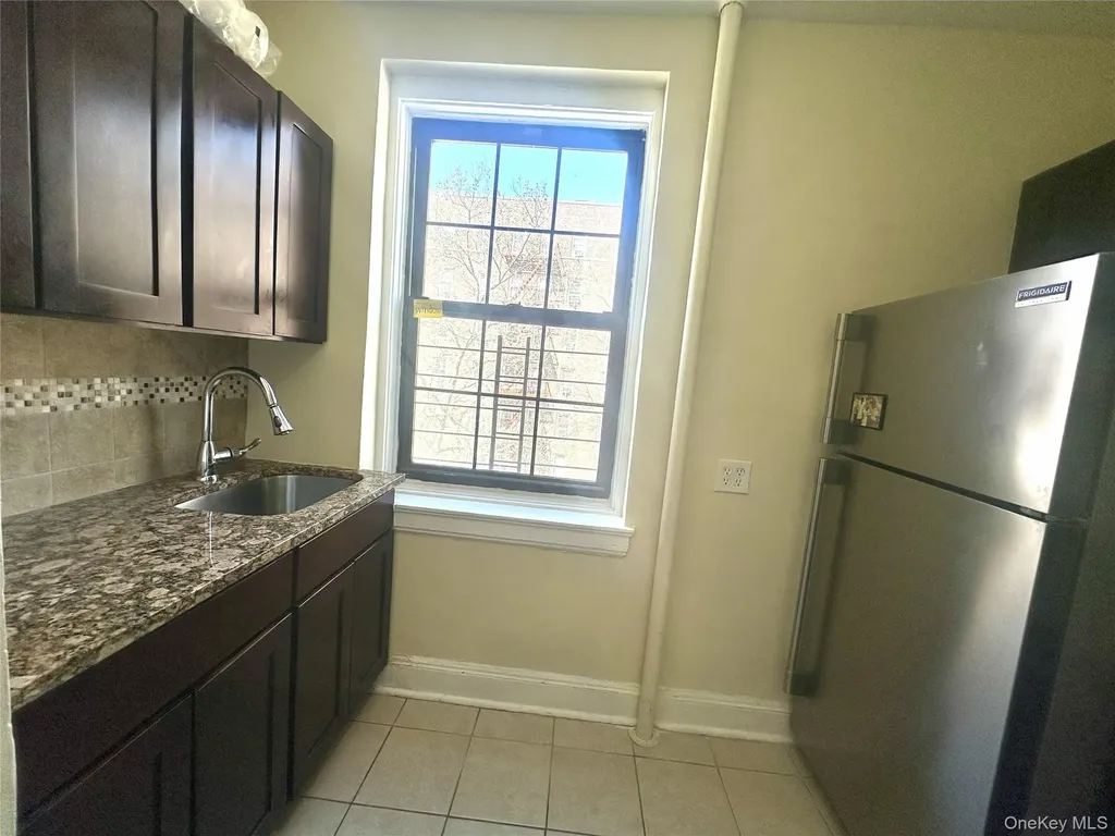 808 Bronx River Road Bronxville NY 10708