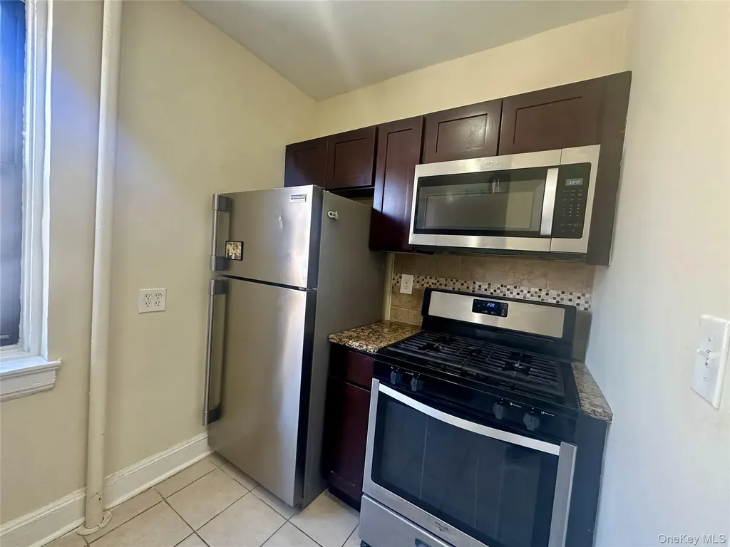 808 Bronx River Road Bronxville NY 10708