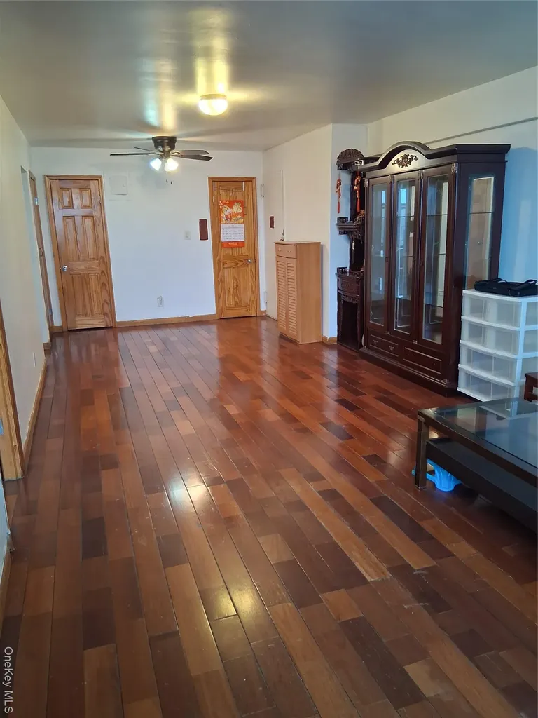 137-40 45th Avenue Flushing NY 11355