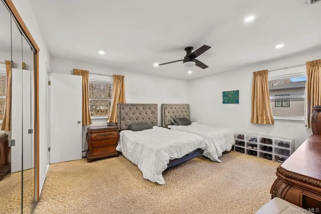 29 Sandy Brook Drive Spring Valley NY 10977