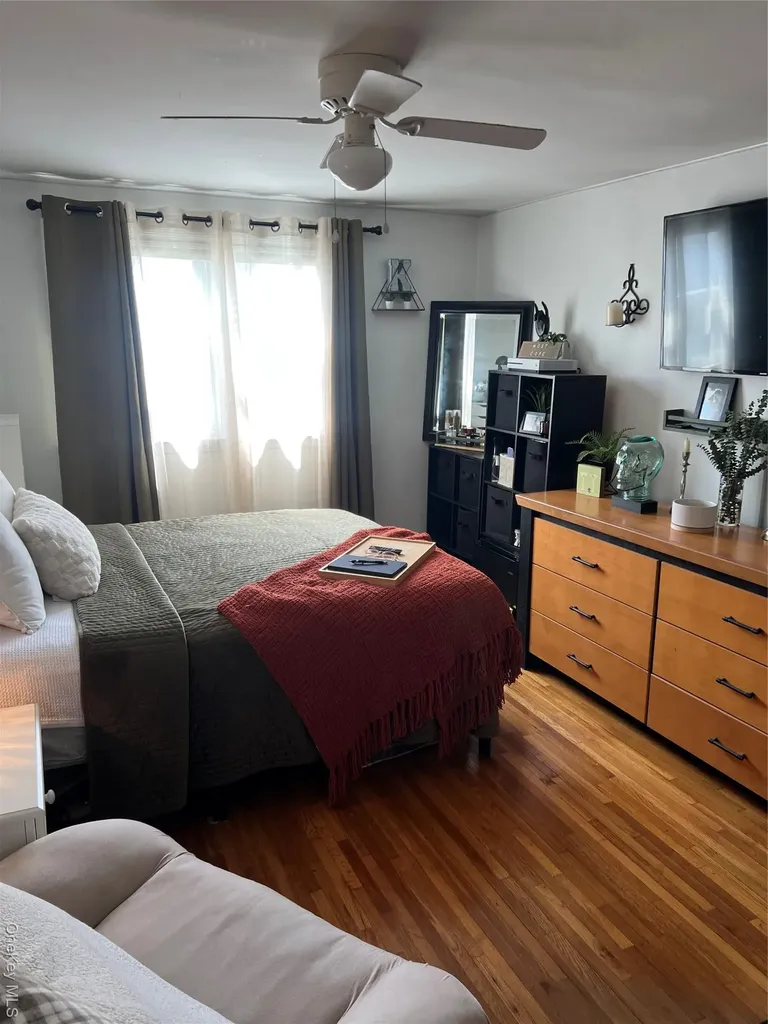 644 E Olive Street Long Beach NY 11561
