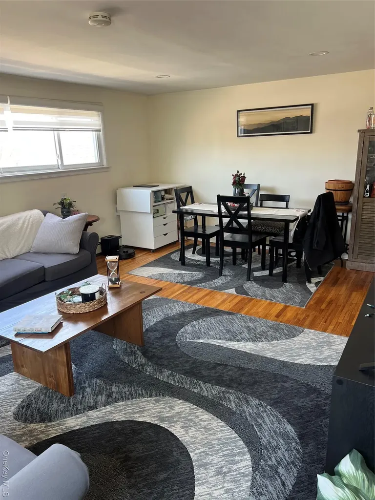 644 E Olive Street Long Beach NY 11561