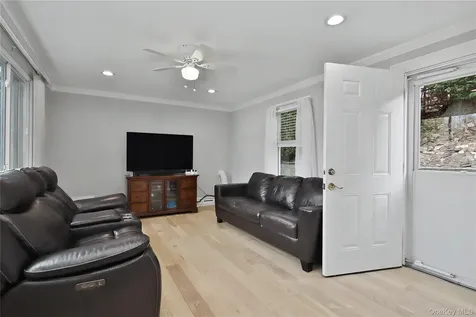 14 Emerald Place Yonkers NY 10703