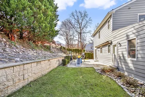 14 Emerald Place Yonkers NY 10703