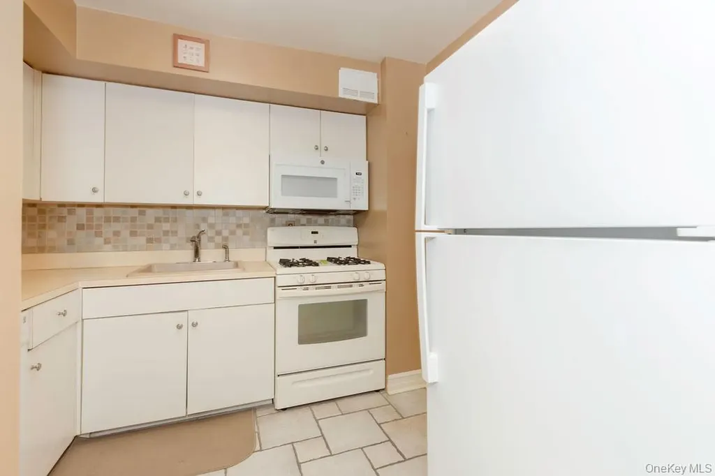 1374 Midland Avenue Bronxville NY 10708