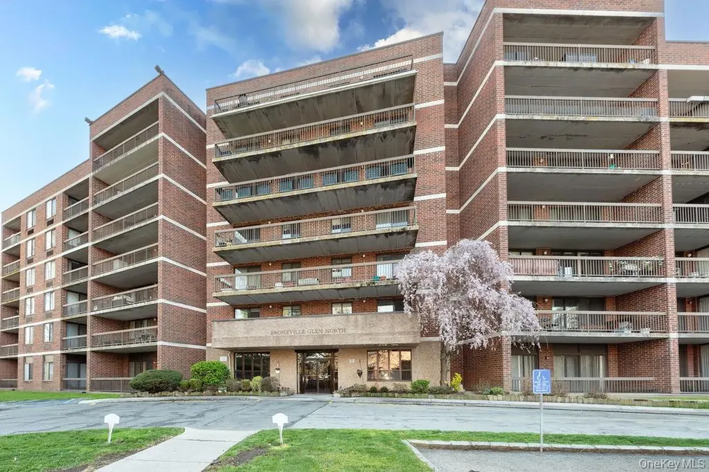 1374 Midland Avenue Bronxville NY 10708