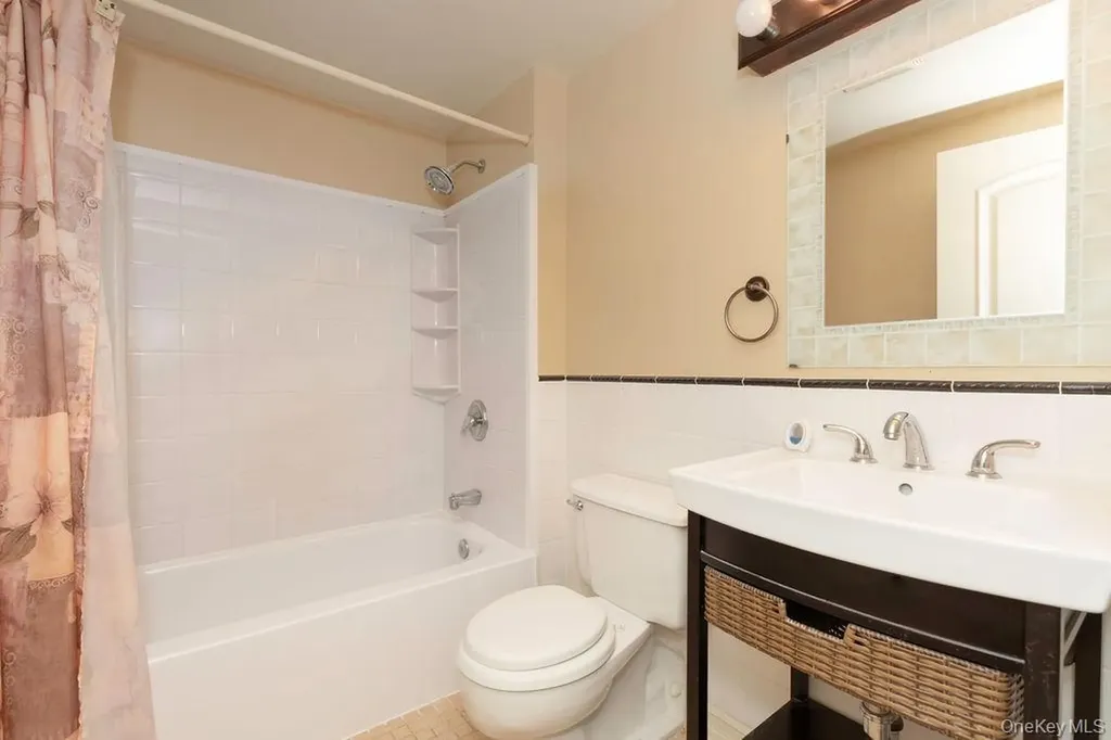 1374 Midland Avenue Bronxville NY 10708
