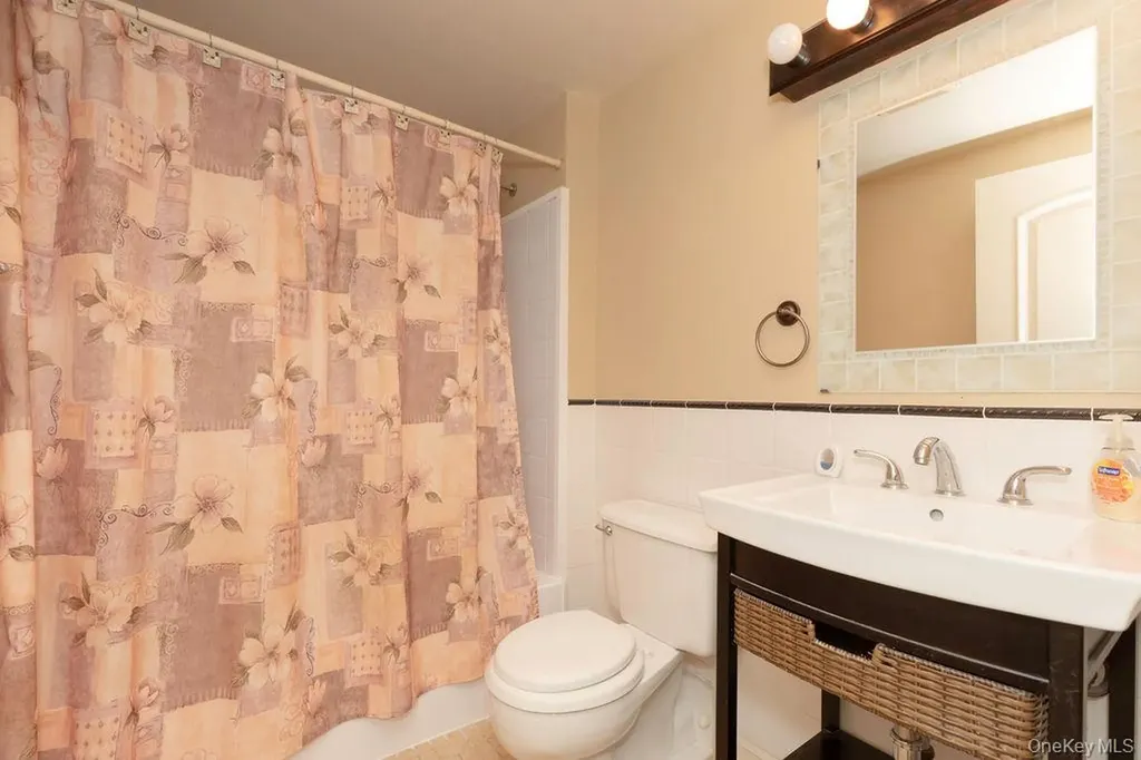 1374 Midland Avenue Bronxville NY 10708