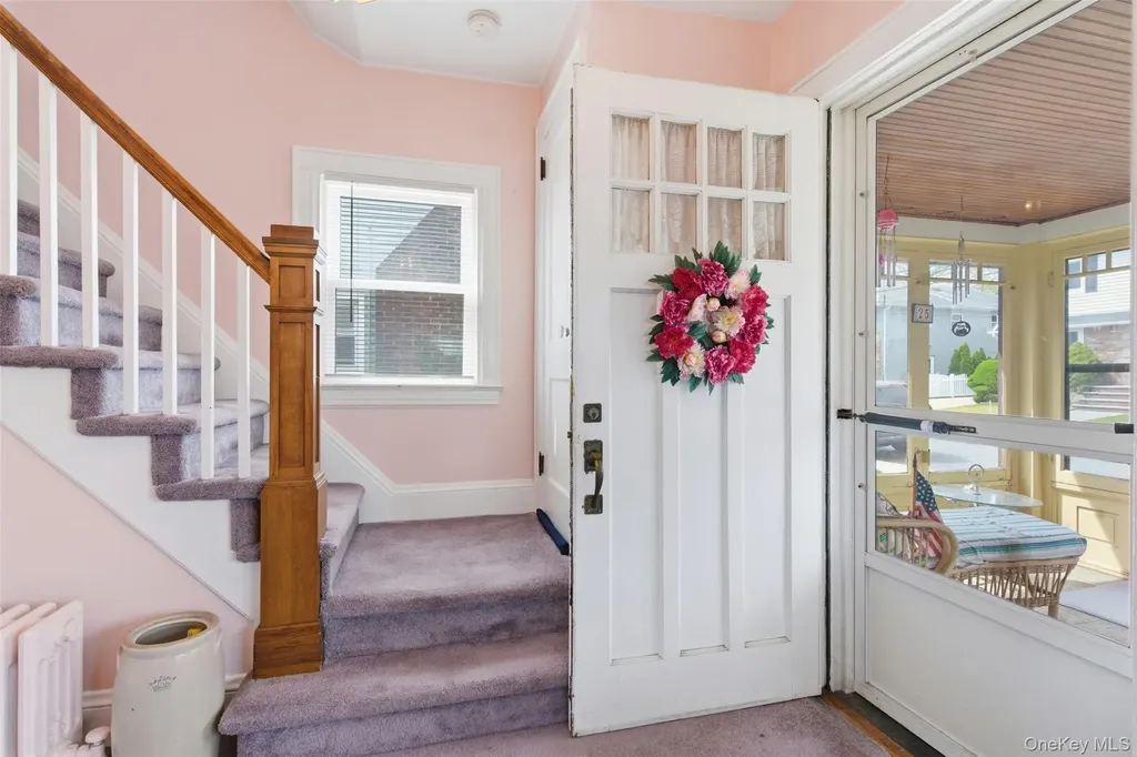 25 Iris Avenue Floral Park NY 11001