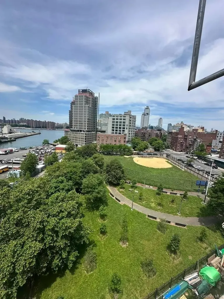 570 Wythe Avenue Brooklyn NY 11249