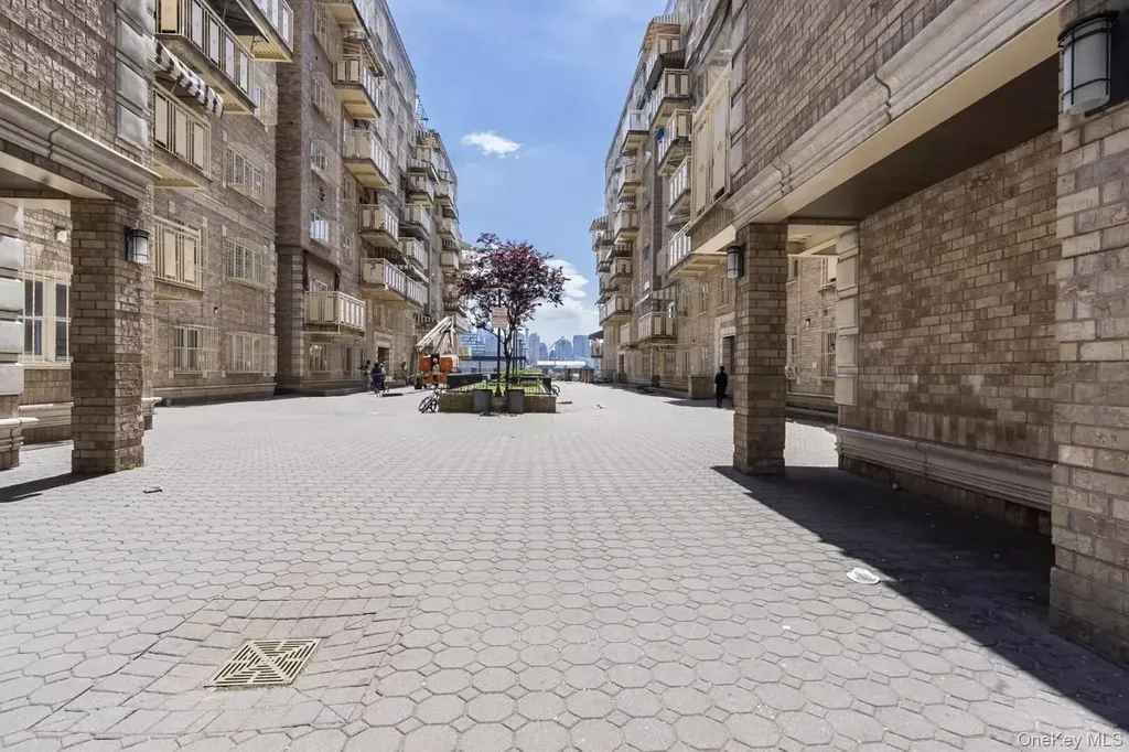 570 Wythe Avenue Brooklyn NY 11249