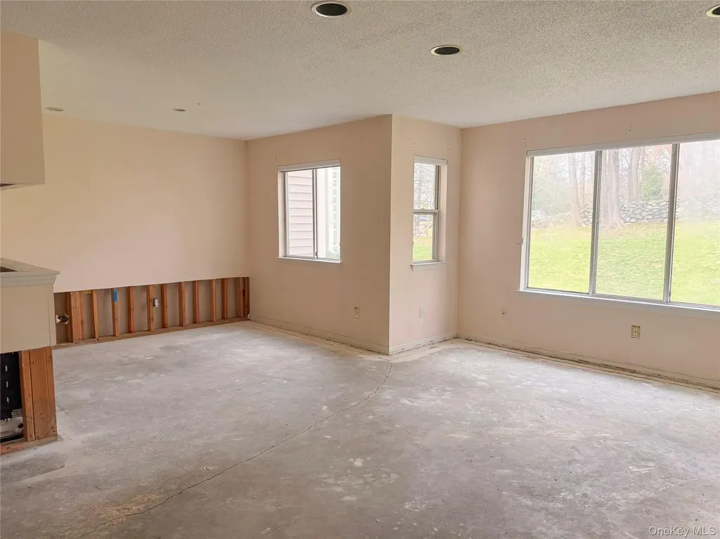 27 Bayberry Drive Peekskill NY 10566