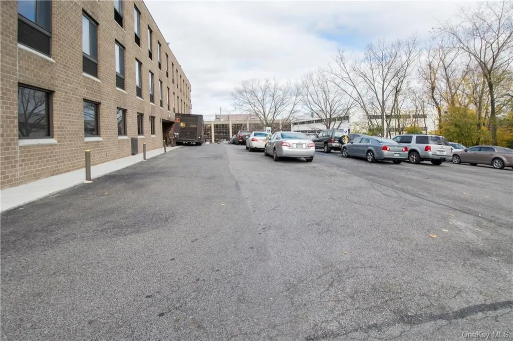 944 N Broadway Yonkers NY 10701
