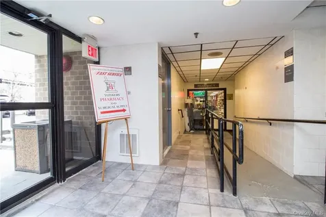 944 N Broadway Yonkers NY 10701