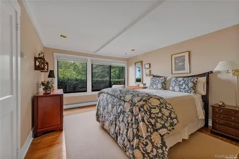 120 W Creek Farms Road Sands Point NY 11050