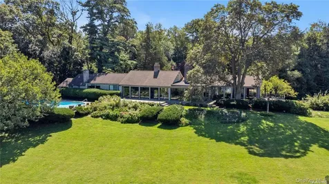 120 W Creek Farms Road Sands Point NY 11050