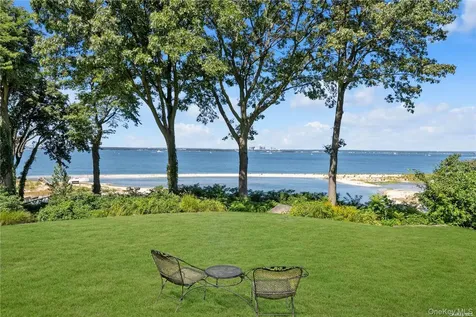 120 W Creek Farms Road Sands Point NY 11050