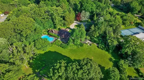 120 W Creek Farms Road Sands Point NY 11050
