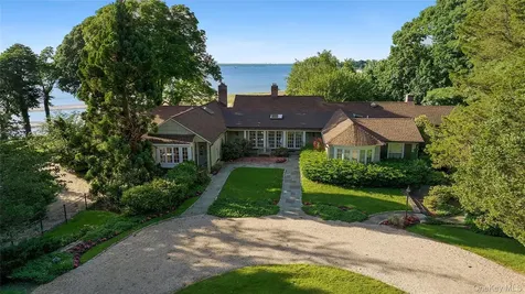 120 W Creek Farms Road Sands Point NY 11050