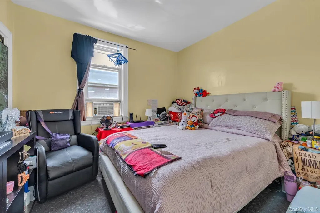 87-02 55th Road Elmhurst NY 11373