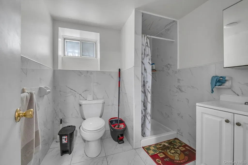 87-02 55th Road Elmhurst NY 11373