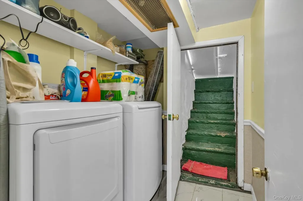 87-02 55th Road Elmhurst NY 11373