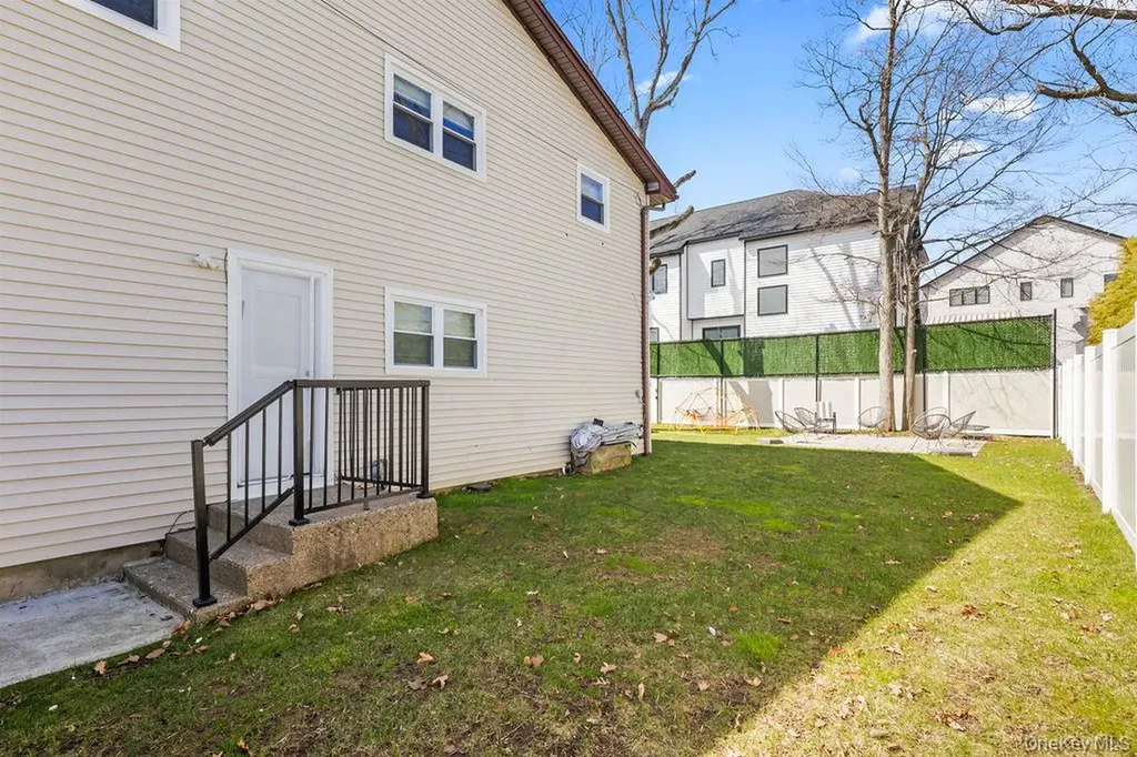12 Sneden Court Spring Valley NY 10977